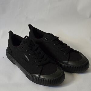 Levi's Men's Black Low-Top Canvas Sneakers